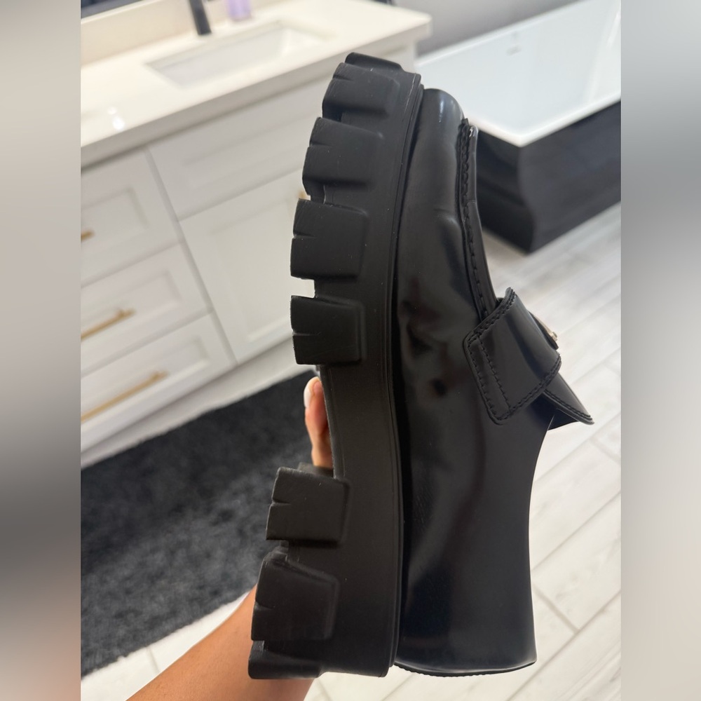 Prada Monolith Pointy women shoes - Picture 8 of 11